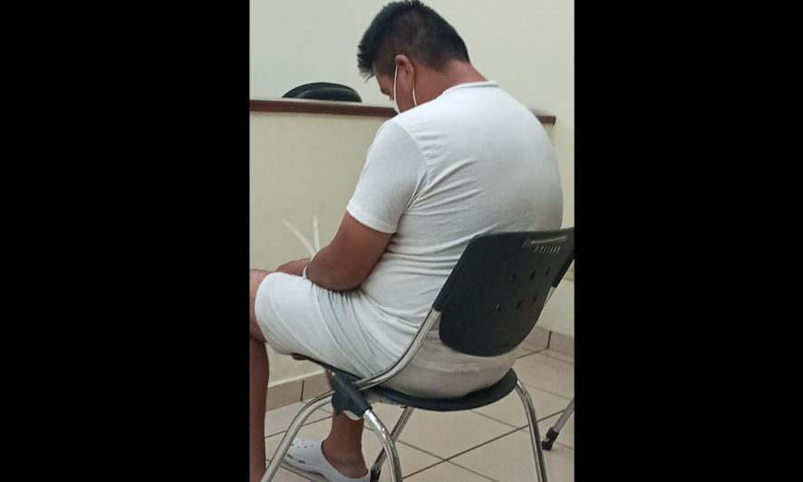 Envían a prisión a sujeto acusado de manosear a su hija