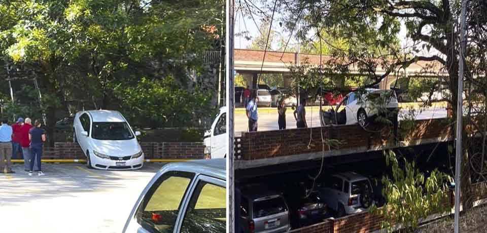 Joven conductora se accidenta en parqueo de universidad