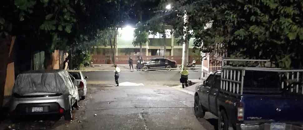 Conductor bajo efectos del alcohol atropella a anciana y se da a la fuga