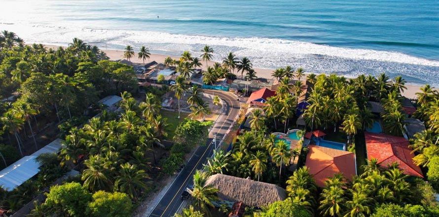 MOP entrega obras de reconstrucción de carretera a playa La Zunganera