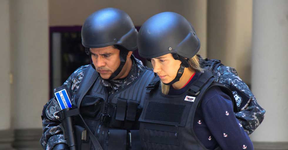 Incautan más de $16,000 en viviendas donde se escondía colombiana ligada al asesinato de fiscal paraguayo