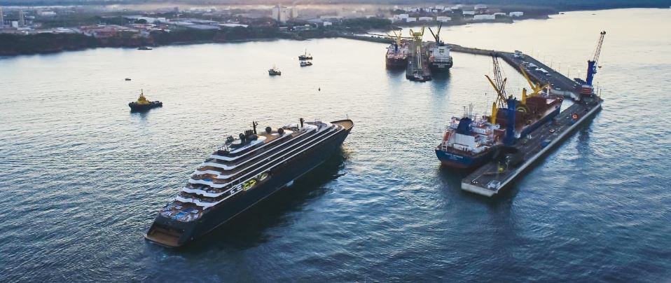 Llega a El Salvador uno de los cruceros más lujosos del mundo