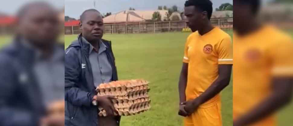 Por ser el mejor jugador del partido, premian a futbolista con cinco cartones de huevos