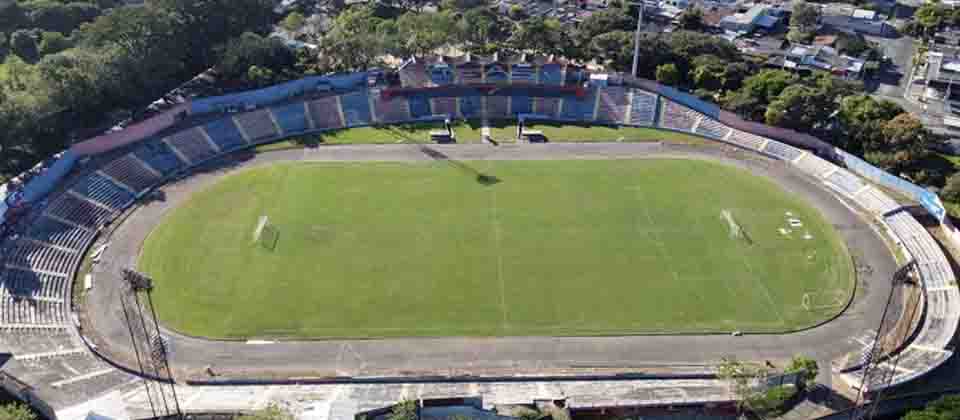FAS a la espera de pasar «prueba» para poder jugar de noche en el estadio Óscar Quiteño