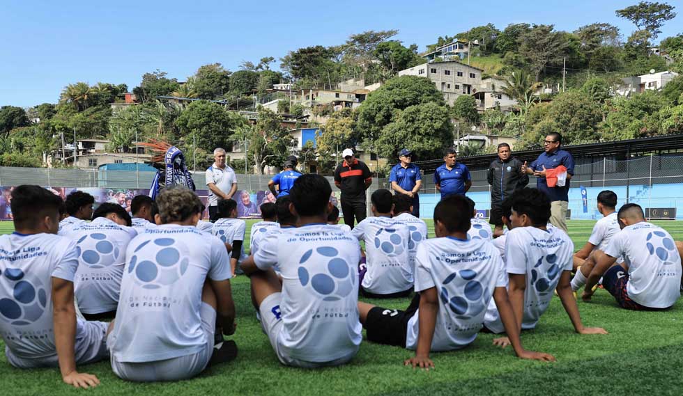 El fútbol portugués abre sus puertas a jugadores de la Liga Nacional
