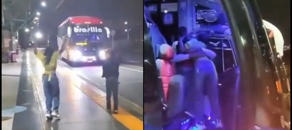 Niños detienen el autobús que conduce su papá para darle el abrazo de Año Nuevo