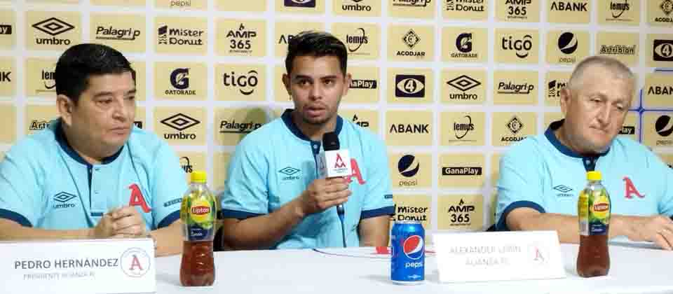 Alex Larín: «En el fútbol salvadoreño hay mucho talento pero una mentalidad corta para poder trascender»