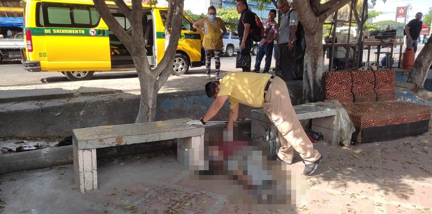Hombre de la tercera edad muere tras ingesta de alcohol en parque Zurita