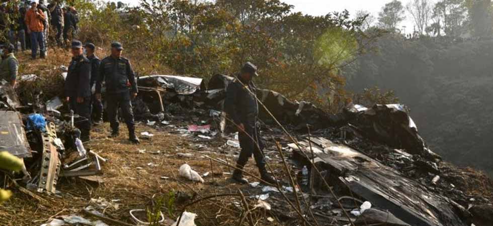 Reportan al menos 29 fallecidos en accidente de avión en Nepal