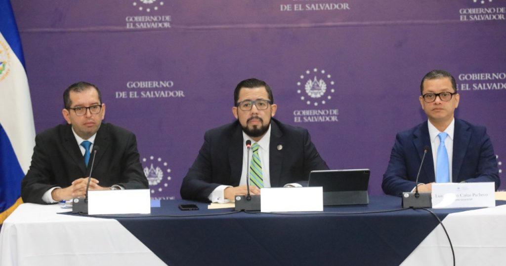 Más de 48,000 pensionados ya recibieron su incremento en El Salvador