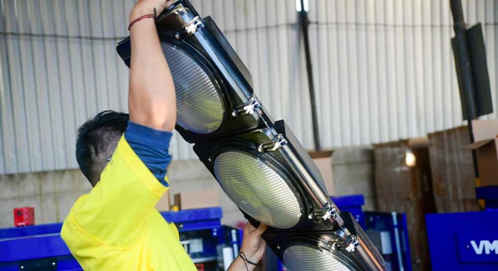 Semáforos con fotomultas comienzan a ser instalados en San Salvador