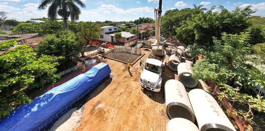 Inicia colocación de tuberías para aumentar la capacidad hidráulica en la ciudad de Sonsonate