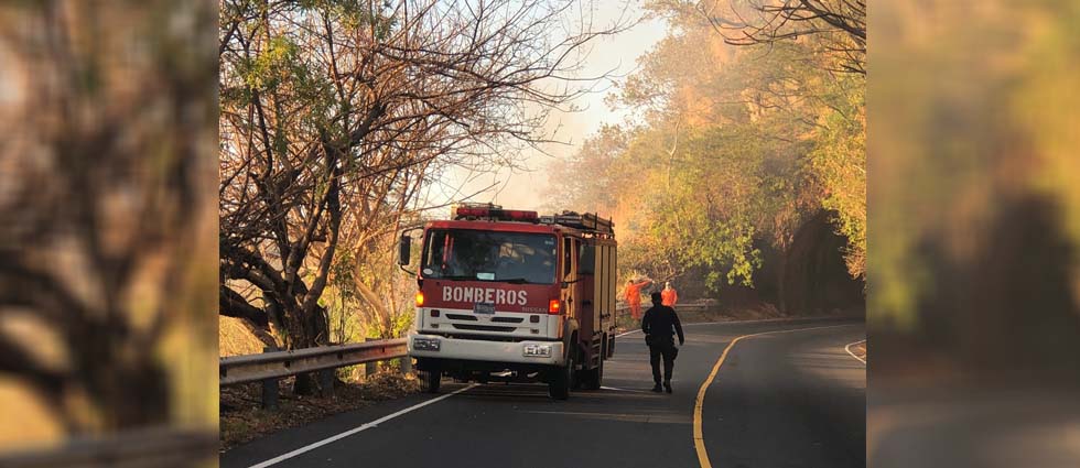 Emergencias por incendios en maleza seca no cesan