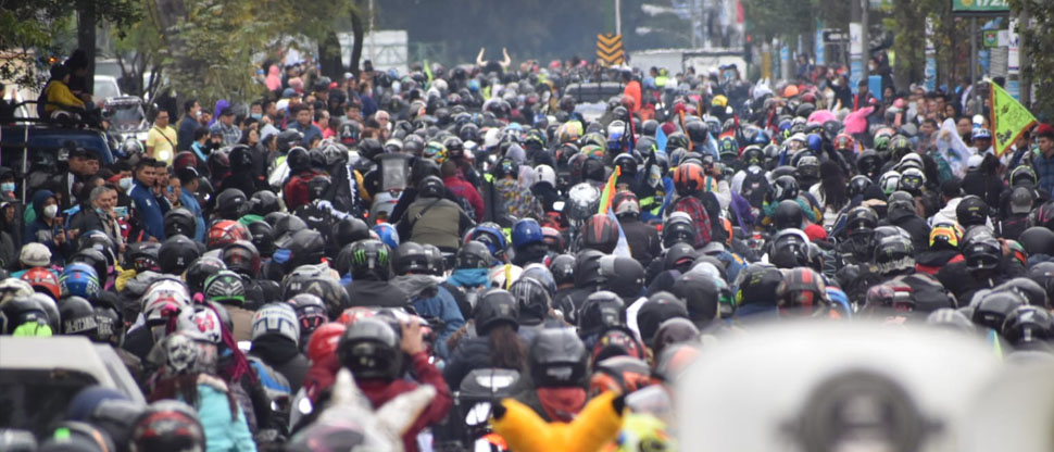 Captan fuerte accidente durante la multitudinaria “Caravana del Zorro” en Guatemala