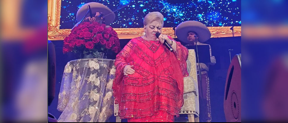 Representante de Paquita la del Barrio confirma que “anda mal” de salud