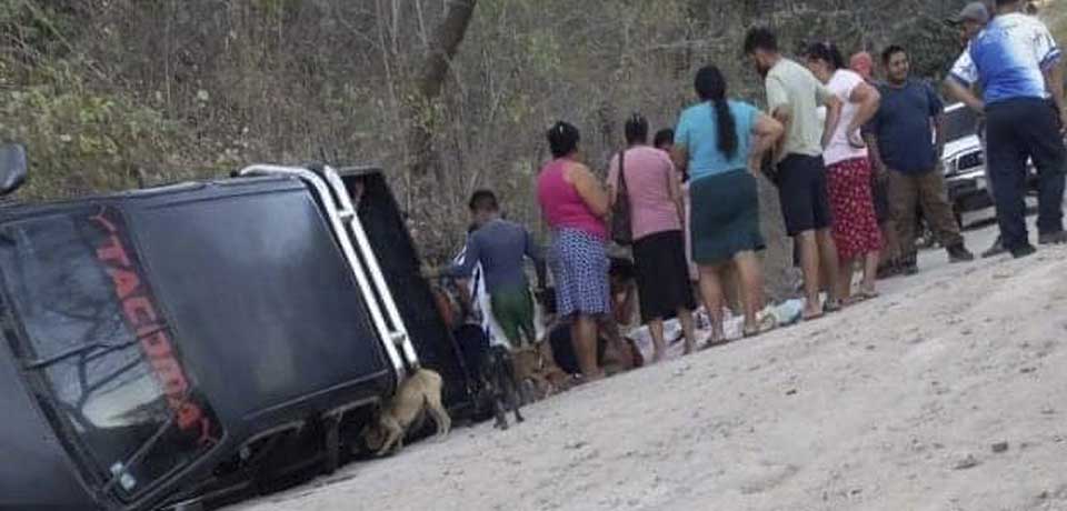 Menor de edad fallece en accidente cuando regresaba de la iglesia
