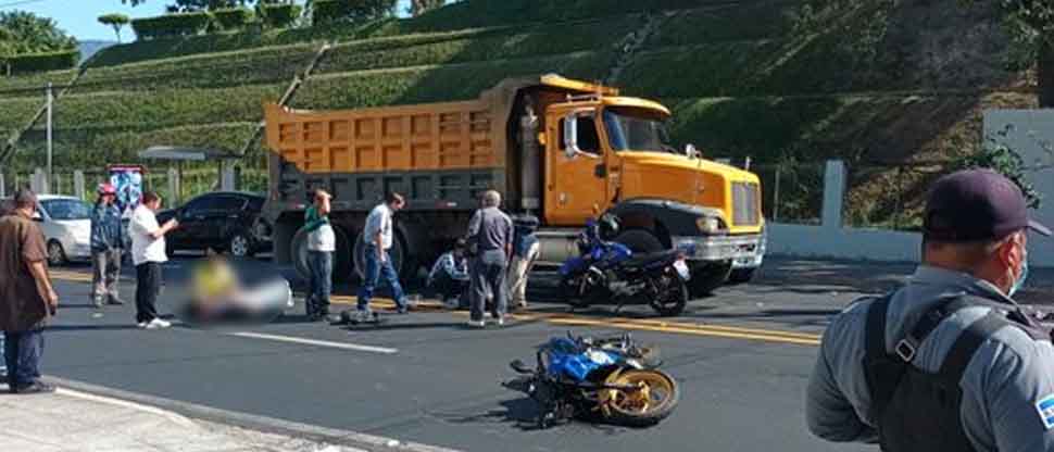 Motociclista resulta lesionado tras accidentarse en bulevar Venezuela