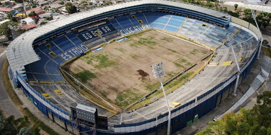 Césped del Estadio Cuscatlán aún no está en condiciones para la práctica del fútbol