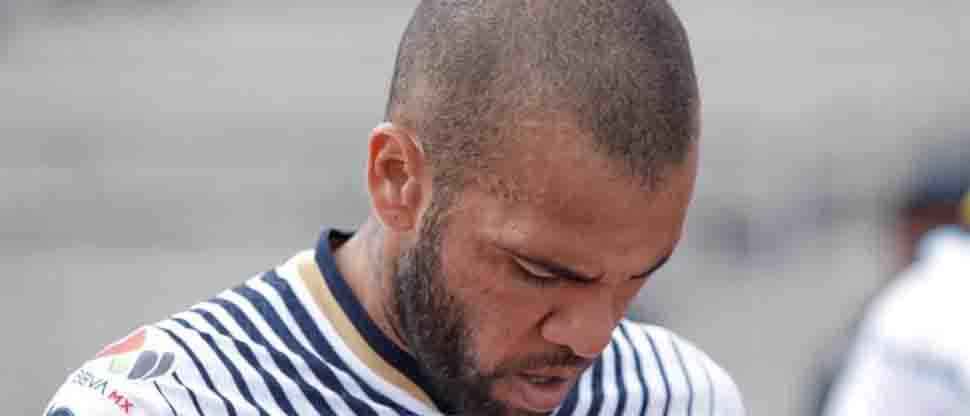 Jueza anuncia que Dani Alves deberá pagar más $165,000 por abusar de una mujer