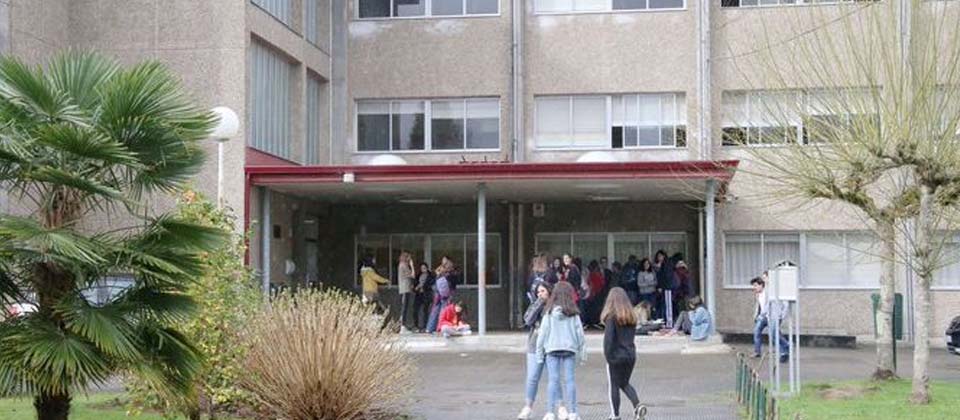 Italia cierra escuelas y museos por pequeños sismos