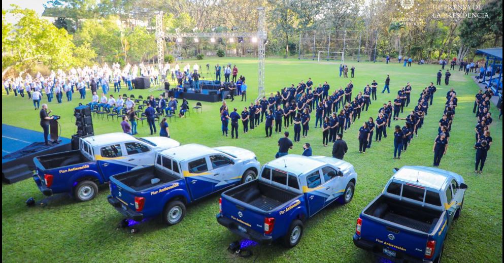 Autoridades conforman equipo para combatir a evasores y contrabandistas