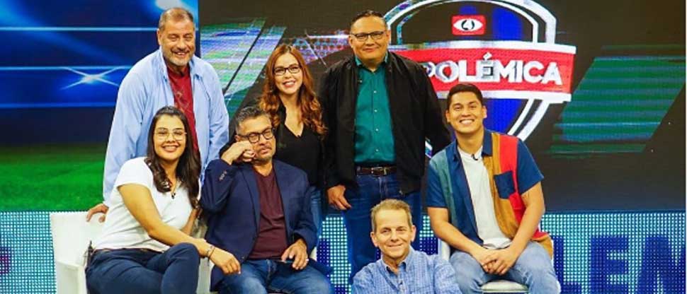 Periodista deportiva se despide del programa «La Polémica»