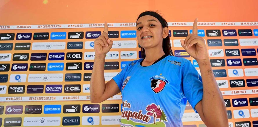Ella es Dalia Castro, el refuerzo salvadoreño en el Sao Pedro de Brasil
