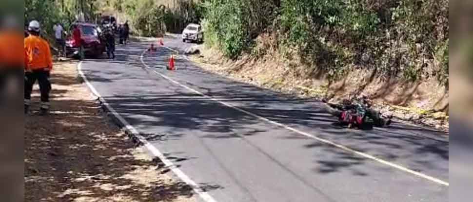Motociclista muere al accidentarse en carretera al Cerro Verde