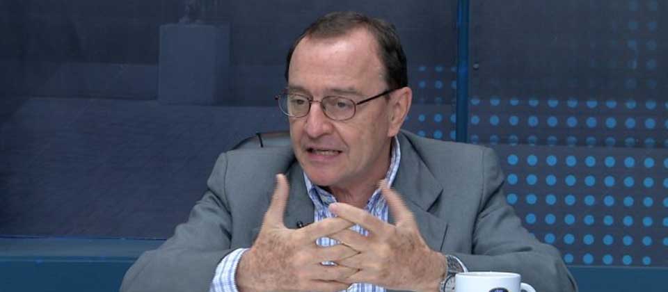 Rector de la UCA reitera que «nunca» ha limitado a un empleado a expresarse