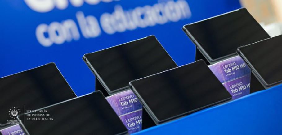 Gobierno se proyecta ampliar la entrega de equipos tecnológicos a estudiantes de parvularia