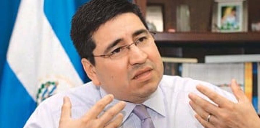 Realizan audiencia probatoria contra exdiputado Douglas Avilés y su esposa, por enriquecimiento ilícito