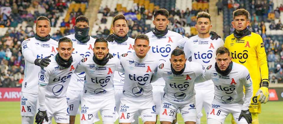 Técnico de Alianza afirma que Mario González es el mejor portero del país