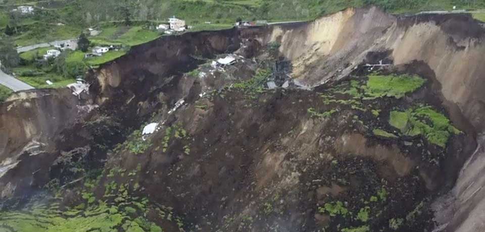 Deslizamiento de tierra deja al menos 16 fallecidos en Ecuador