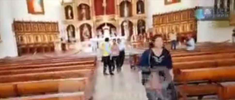 Feligreses aseguran que el diablo entró a la iglesia y los atacó cuando estaban rezando