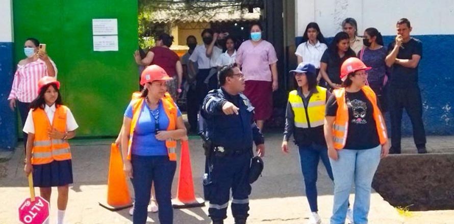 Crean comités de seguridad vial en centros escolares de Zacatecoluca, La Paz