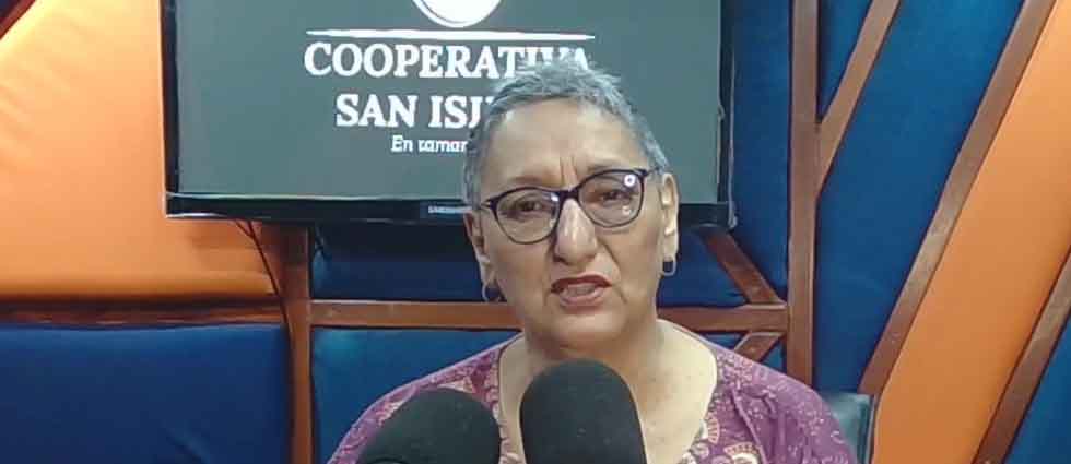 Lorena Peña compara a policías y soldados con pandilleros