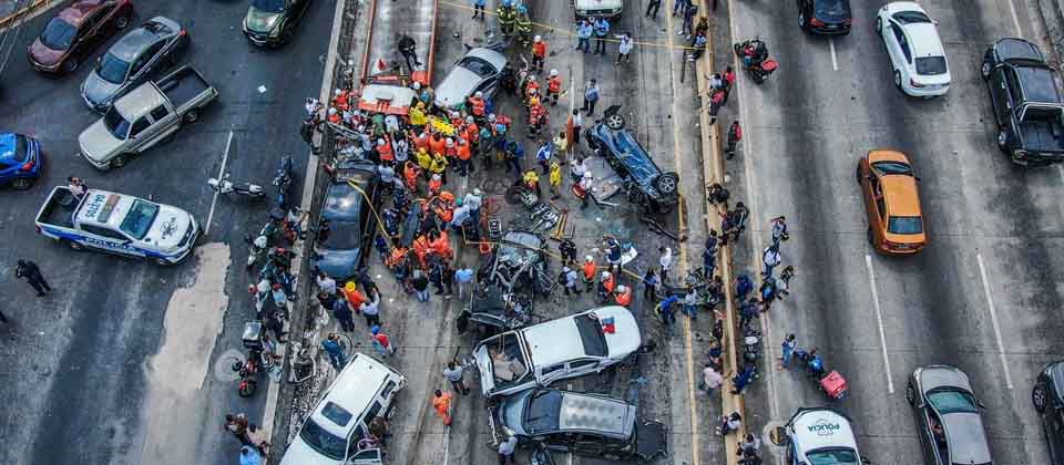 VMT confirma que rastra que provocó múltiple choque llevaba sobrecarga
