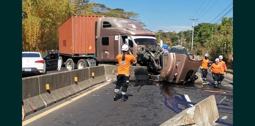 Reportan rastra accidentada en carretera Panamericana