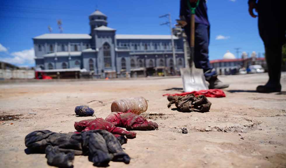 Localizan productos esotéricos abandonados en las cercanías de iglesia El Calvario