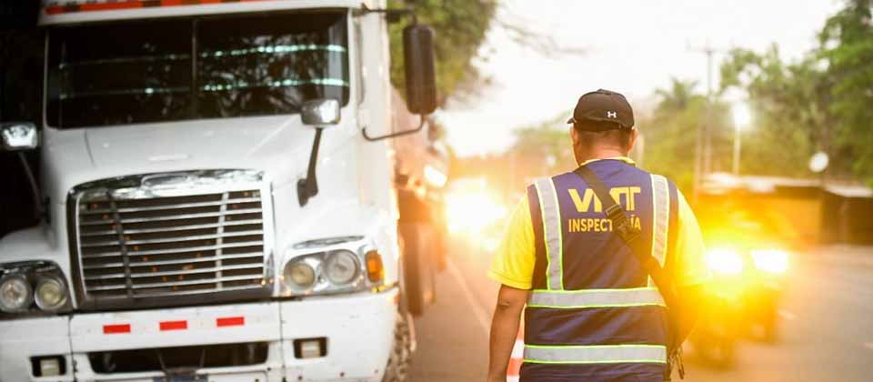 Ministro de Obras Públicas: «Con la nueva normativa la multa por llevar sobrecarga rondaría los $6,000 «