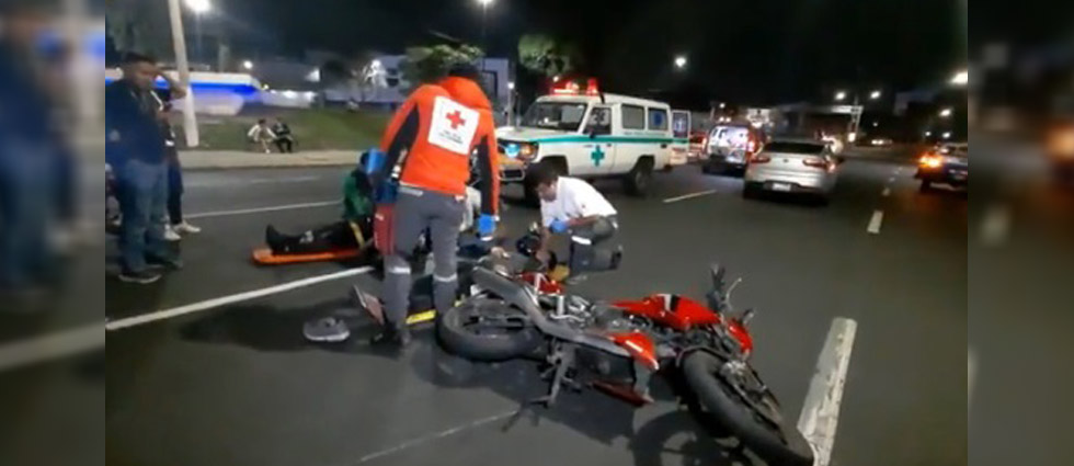 Dos lesionados tras choque por irrespeto a una señal de alto