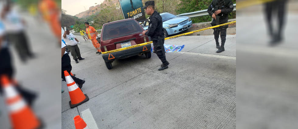 Un muerto tras fuerte accidente de tránsito carretera al puerto de La Libertad