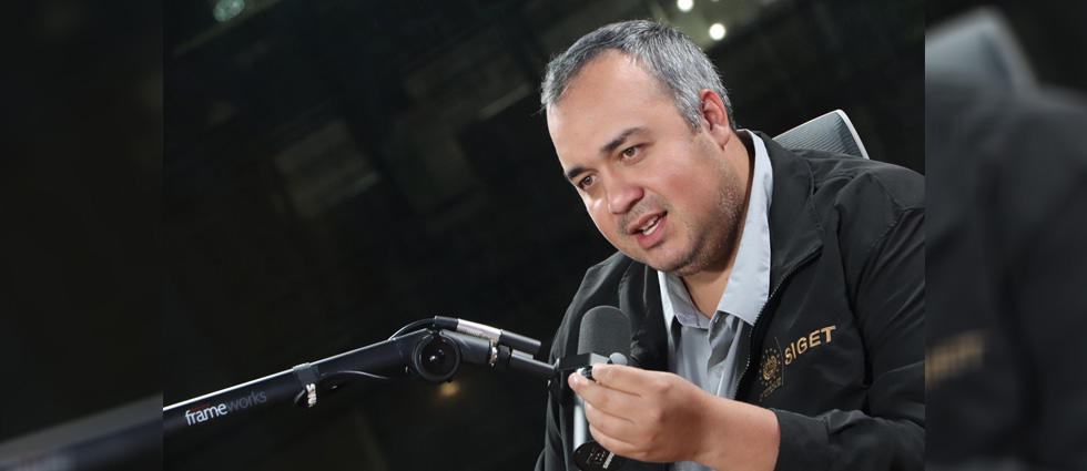 Superintendente Manuel Aguilar: «Somos el primer país de la región en tener acceso a un nuevo servicio de internet satelital»