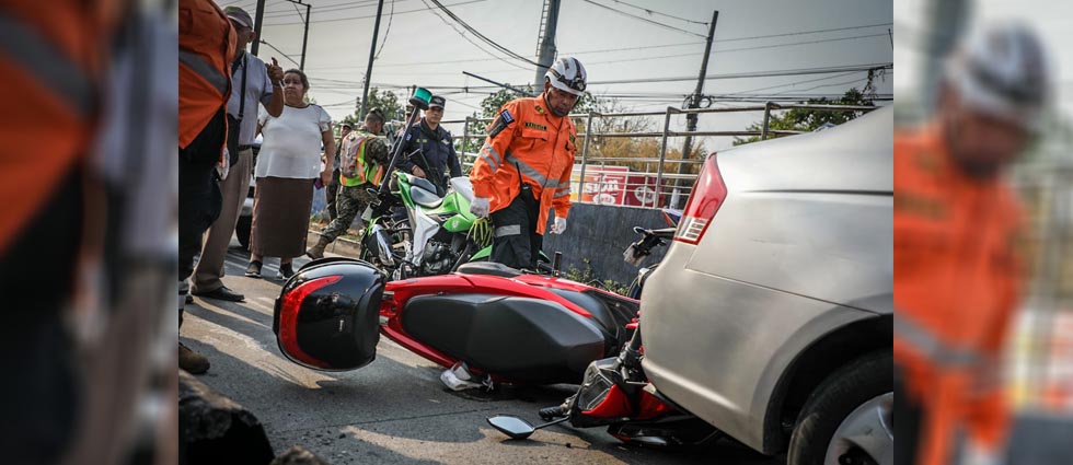 Dos personas acaban en el hospital tras accidente en Soyapango