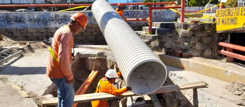 Reportan 90 % de avance en obras de drenaje en la 49a. Avenida Sur