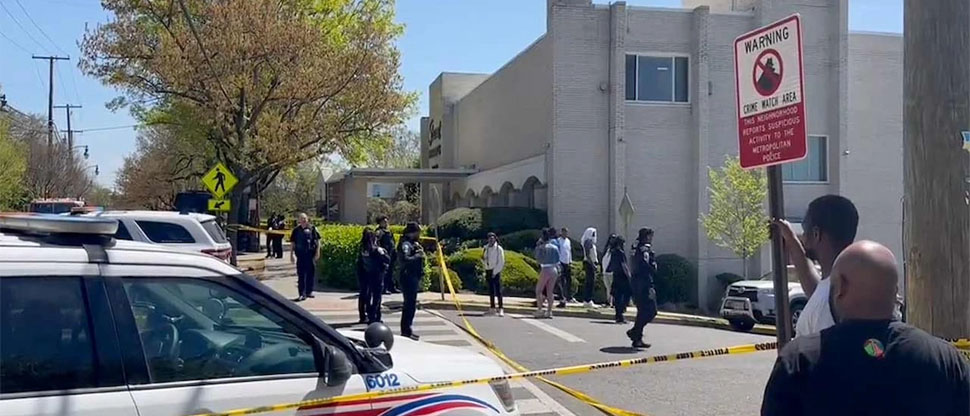 Un muerto y tres heridos es el saldo de tiroteo afuera de funeraria en Washington, Estados Unidos