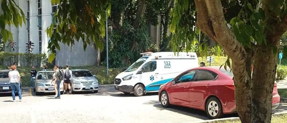Estudiante de la UCA fallece tras más de un mes de caer desde un edificio