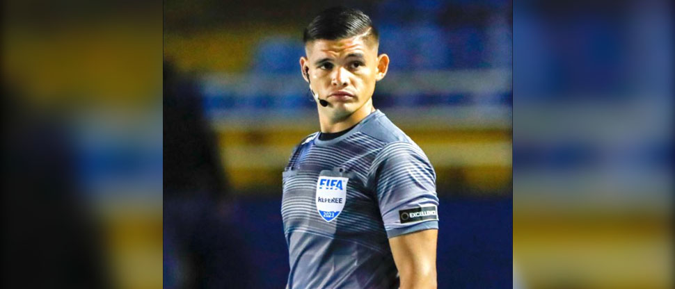 Santa Tecla FC pide sanciones contra joven árbitro escarapela FIFA