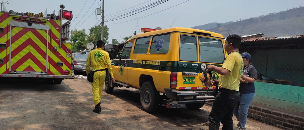 Incendio consume vivienda en cantón Joya Galana 