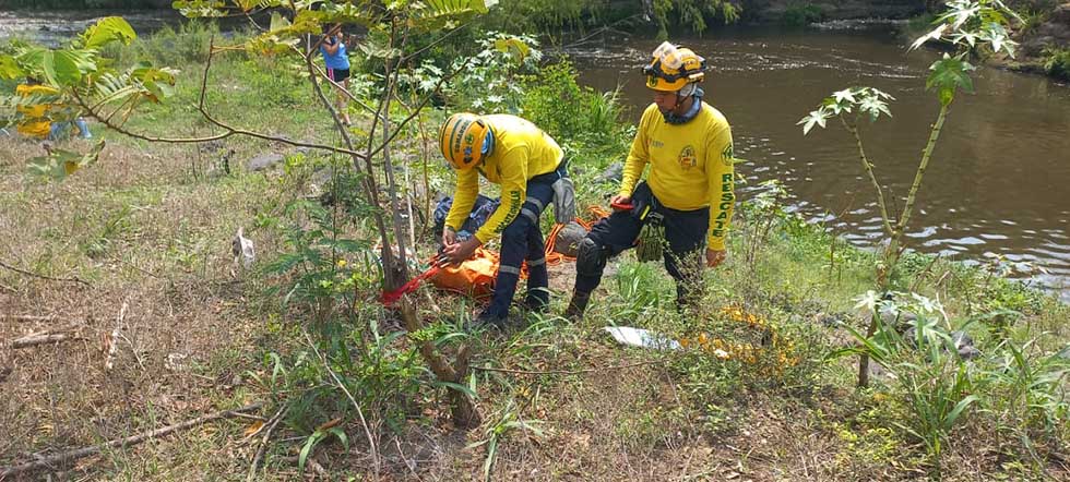 Recuperan los cuerpos de un niño y un adulto ahogados en poza de Quezaltepeque  